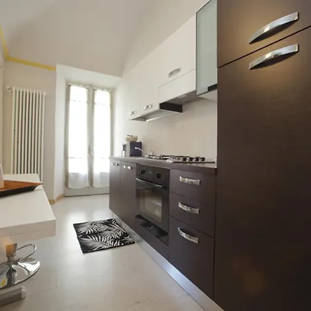 Apartament Charming Flat In Piazza Mondovì
