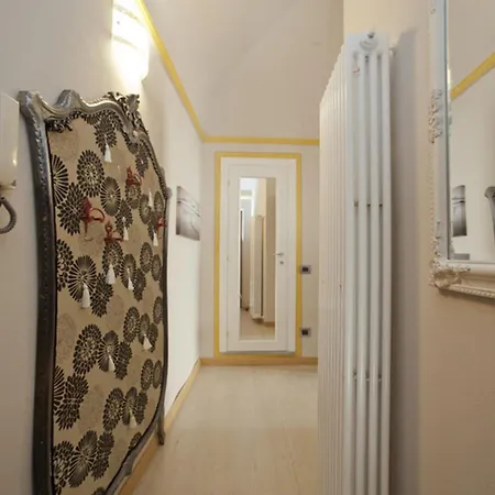 Charming Flat In Piazza Appartamento Mondovì